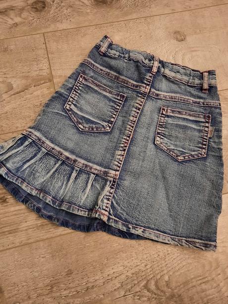 Riflová sukňa, 116