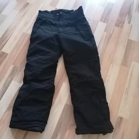 Čierne oteplovacky, 152