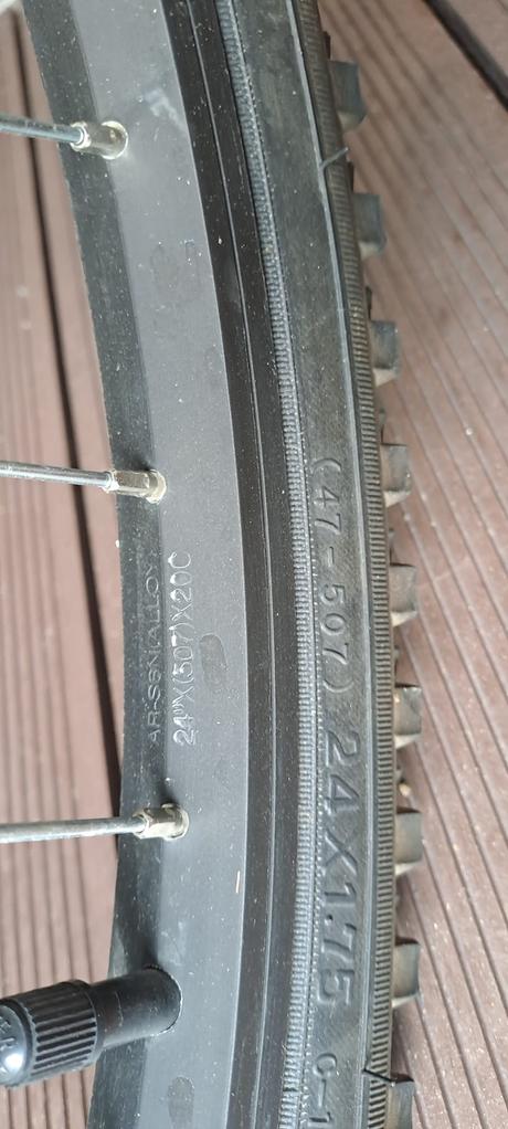 Horský bicykel - junior 24, 24