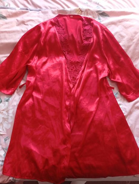 Červený satenovy župan l, l
