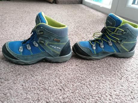 Turistické topánky/tenisky vysoké, 32