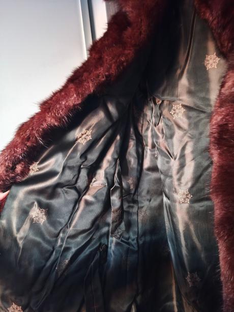 Pravy norkovy kozuch, l