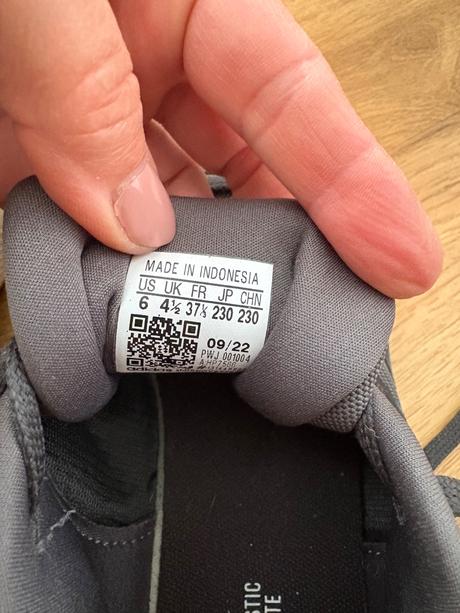 Tenisky adidas, adidas,37