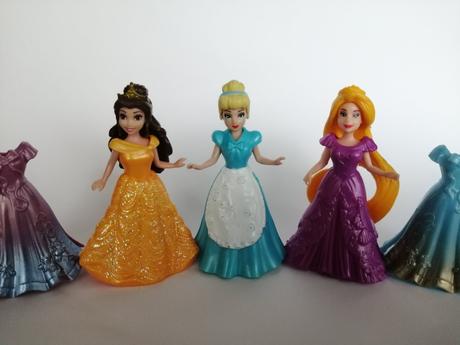 Princezné popoluška, rapunzel, kráska bella,