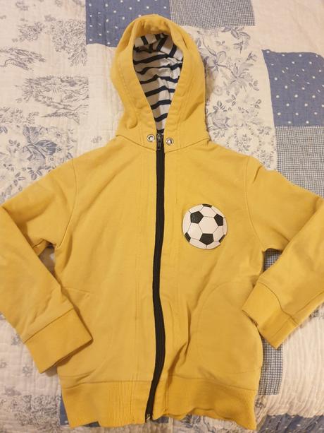 Piskacia mikinka, 98