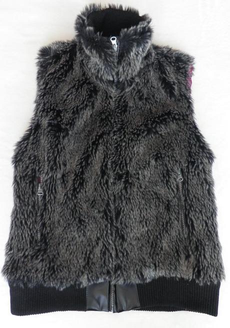 Pekná kožušinková prechodná vesta, 158