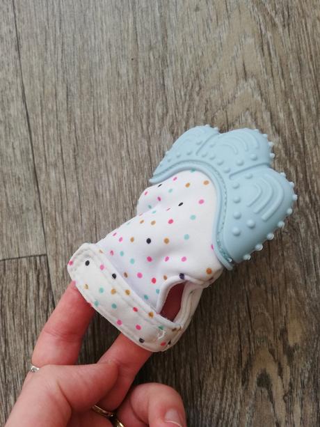 Rukavica na prvé zúbky, 