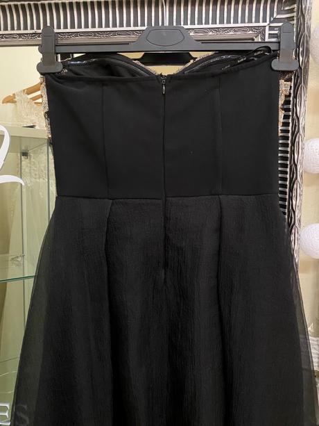 Dámske elegantné šaty, m