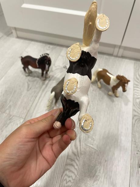 Schleich ťažné kone, 