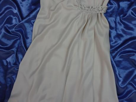 Luxusné spoločenské šaty, 40