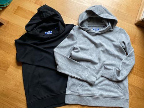 Mikiny v top stave, 146