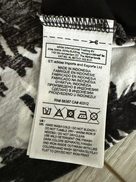 Zaujímavé tričko adidas, adidas,s