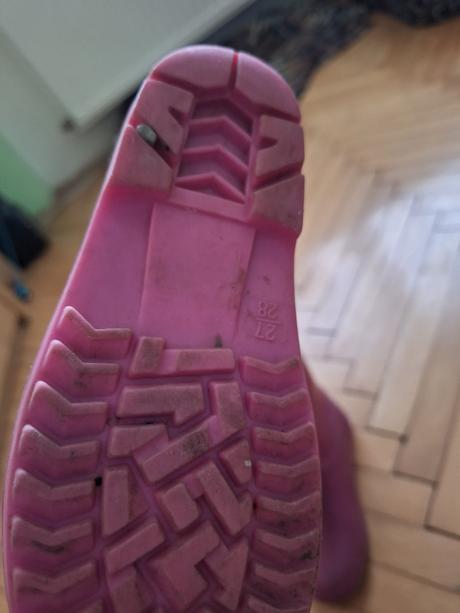 Gumaky masha a medveď, 27