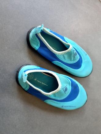 Topánky do mora, 30