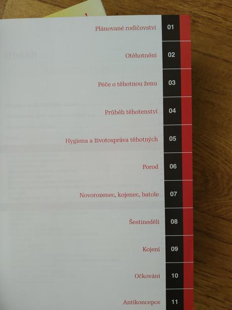 Knihy o tehotenstve a dieťati, 2 ks, 