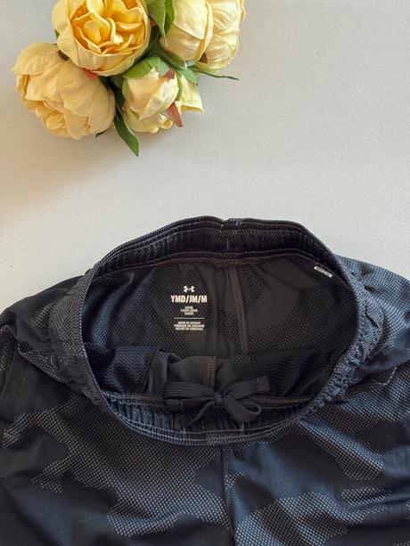 Under armour chlapčenské kraťasky veľkosť m, under armour,m