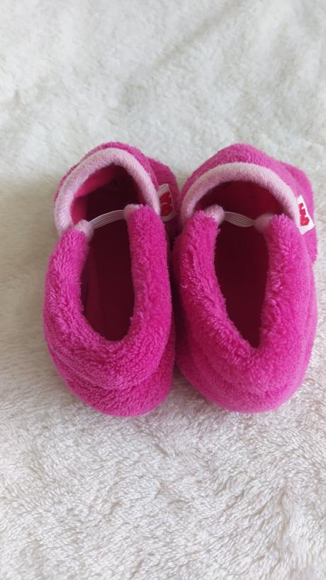 Ruzove papucky, elefanten