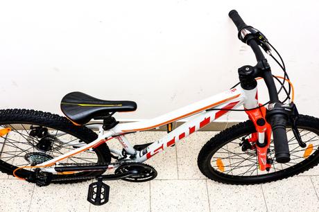Predám juniorský bicykel scott 24 hliník, scott,24