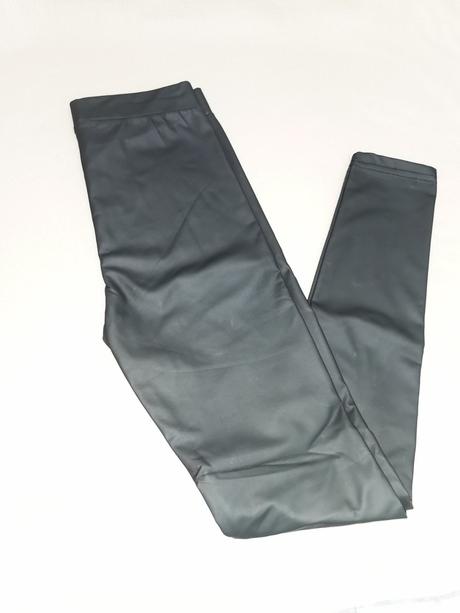 Koženkové legíny, s