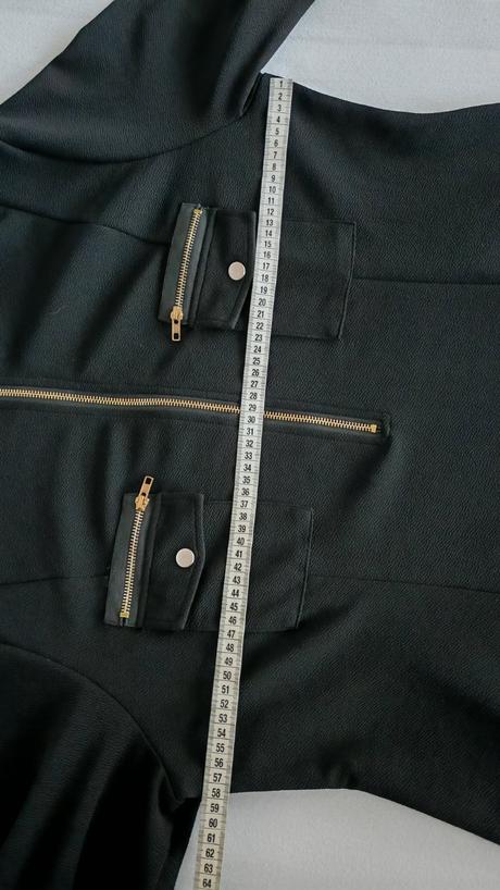 Šaty s dlhým rukávom, 46