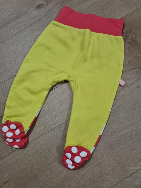 Farebné dupačky, 68