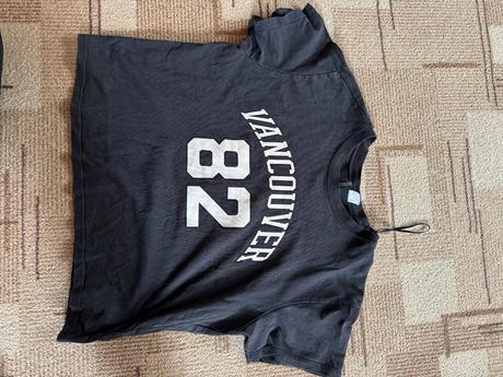 Trička , tielka, bundy, 40