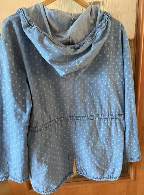 Guličková bunda s kapucou megi v. m/l, l