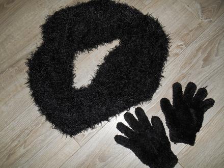 Set šálu a rukavíc, 