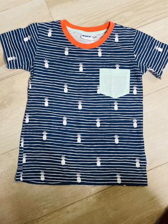 Winkiki tričko s ananásmi, 122