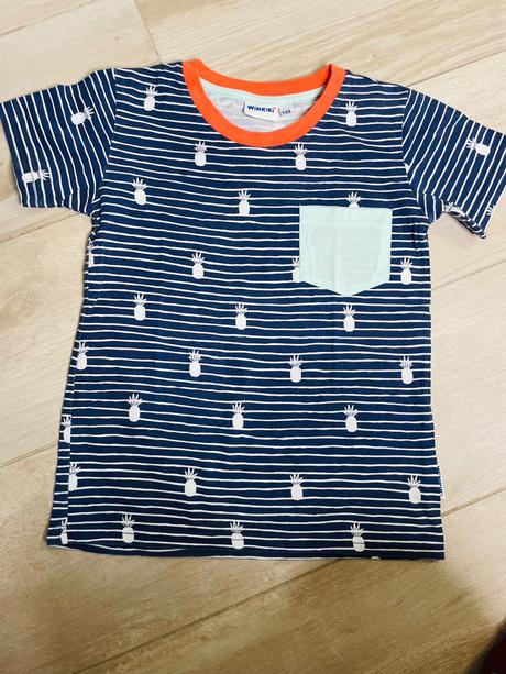 Winkiki tričko s ananásmi, 122