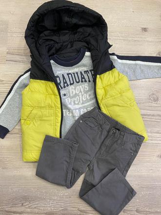 Mikina s aplikáciou, 104