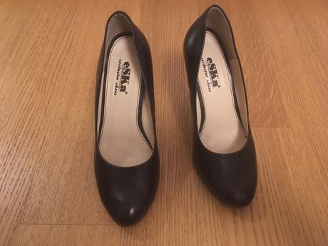 Celokožené čierne lodičky, 38