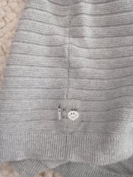 Svetrík reserved, reserved,104