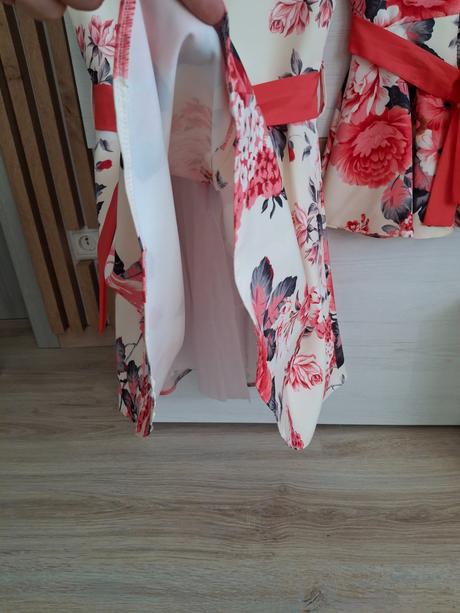 Šaty pre sestričky, 86