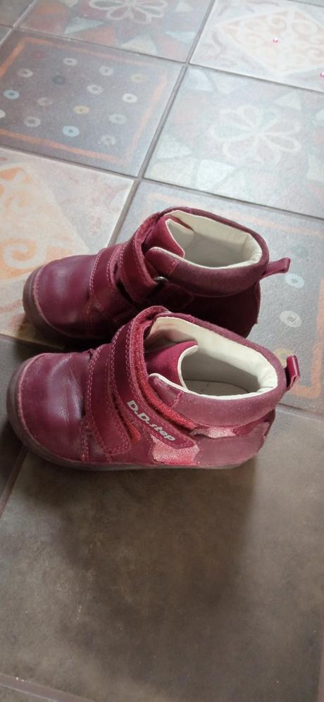 Topánky 23,24,25, d.d.step,23