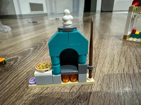 Lego friends pizzeria, 