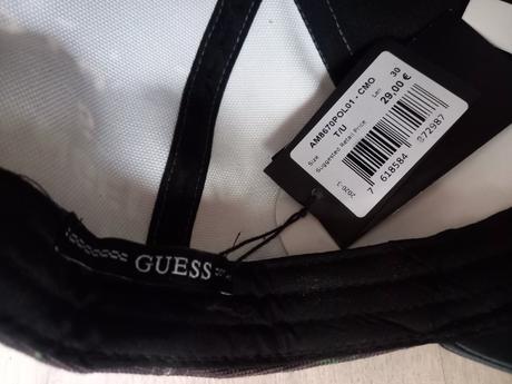 Guess šiltovka, guess