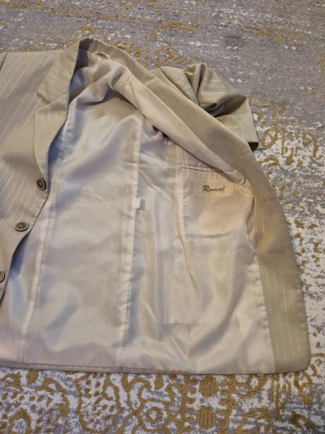 Krasne chlapcenske sako, 140