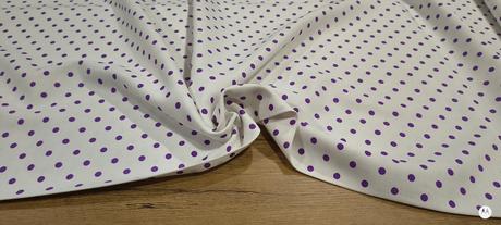 Bavlna režná - bodky fialové- cena za 10 centimet, 