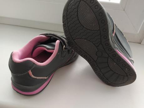 Tenisky hello kitty, 27