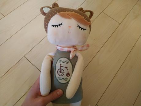 Babika spiaca meetoo,