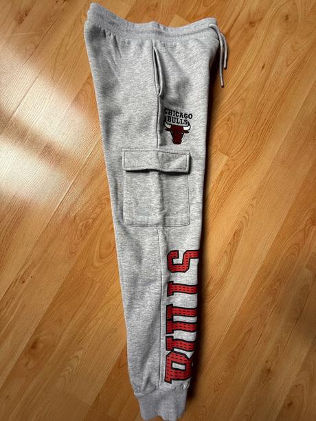 Tepláky chicago bulls, 146