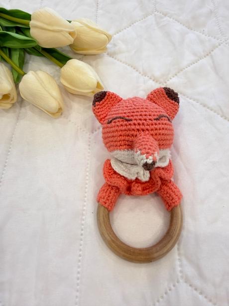 Rozkošná ručne robená líška- hrkálka,hryzátko, 