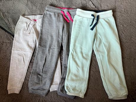 Balík oblečenia pre dievčatko veľ. 98-104 , top.24, 86–98