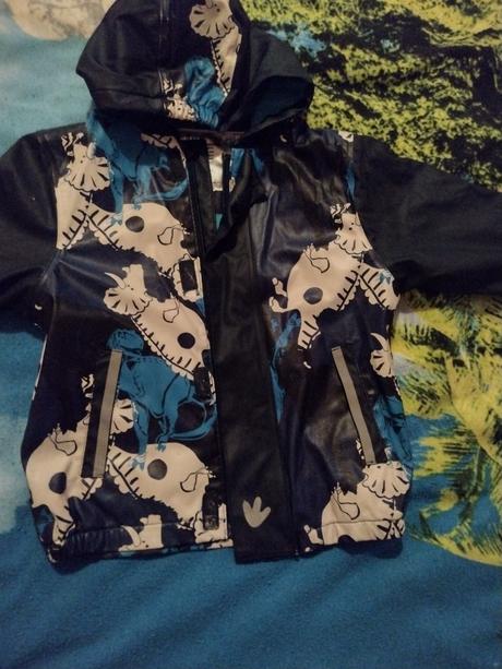 Nepremokavá bunda, lupilu,98