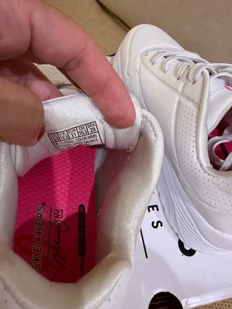 Skechers spread the love la, skechers,31