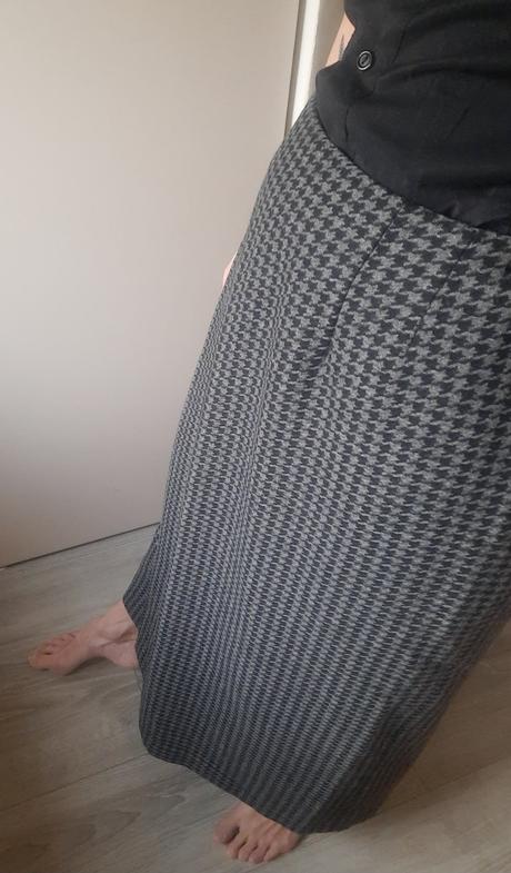 Vintage vlnena sukna, 42