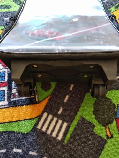 Detský ruksak na kolieskach, 