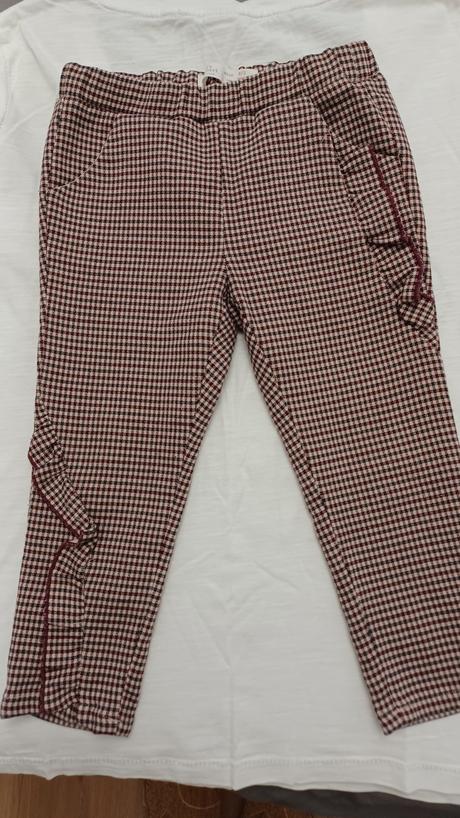 Nohavice s volanikom, zara,98