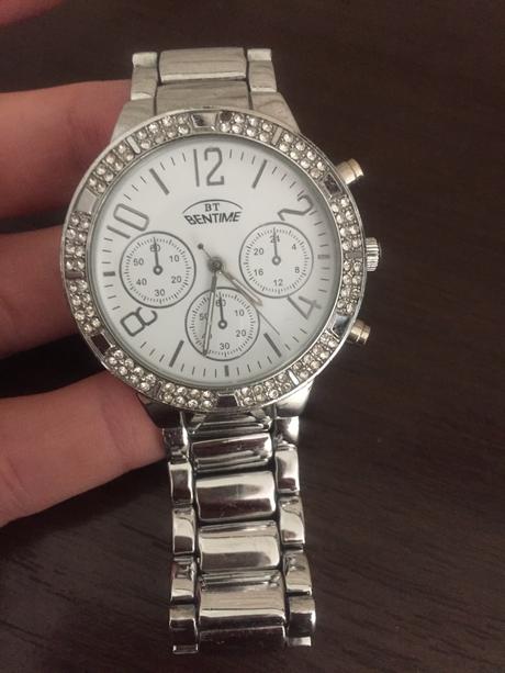 Strieborné hodinky, 